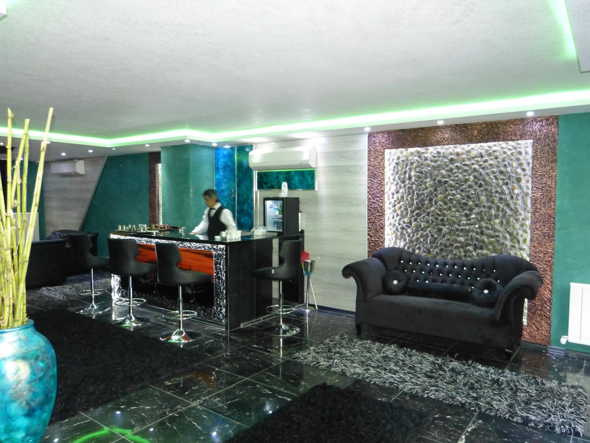 Ag Hotel & Residence Sisli Istanboel Buitenkant foto